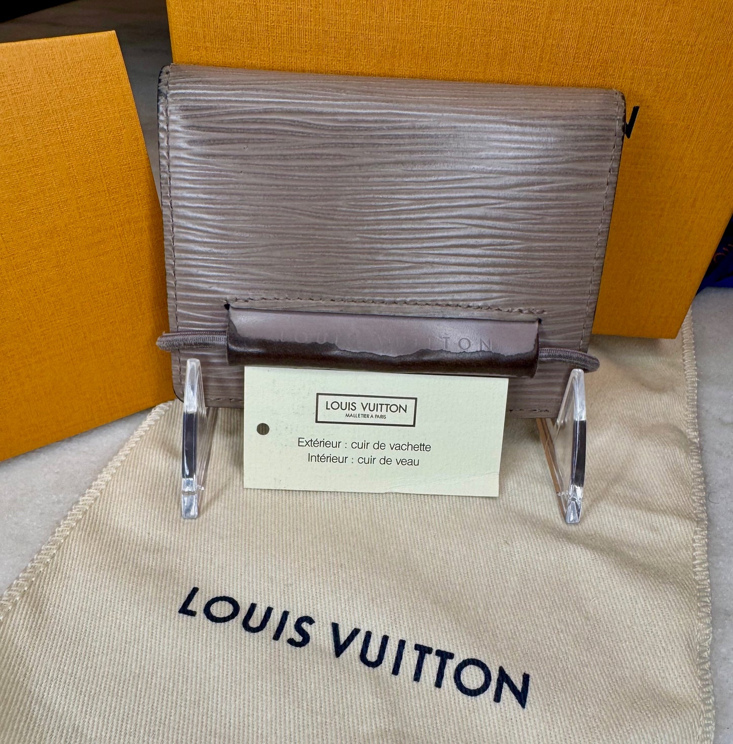 Louis Vuitton Epi Portefeuille ID Card Case Beige (Pre-owned)