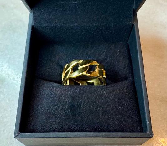 18k Gold Ring Size 10-Women's